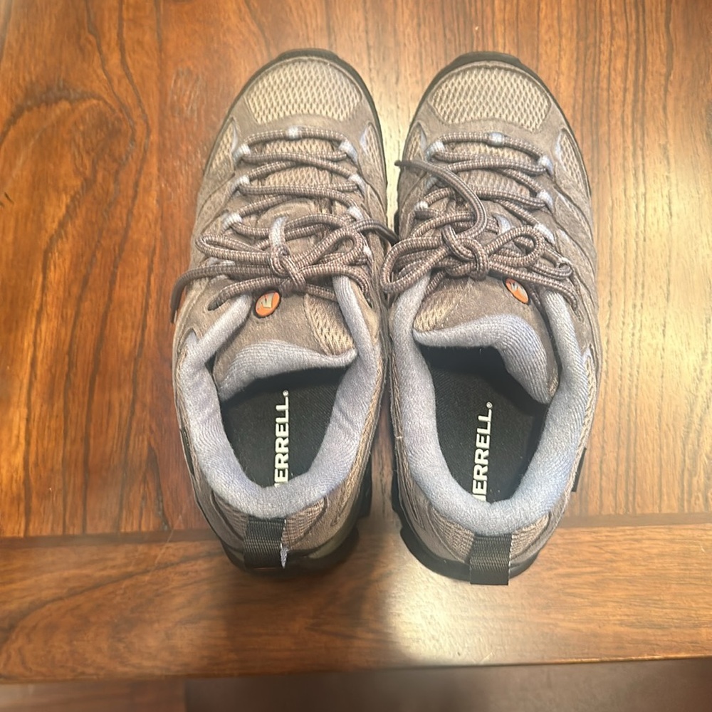 Merrill Hiking Shoes - Picture 3 of 4